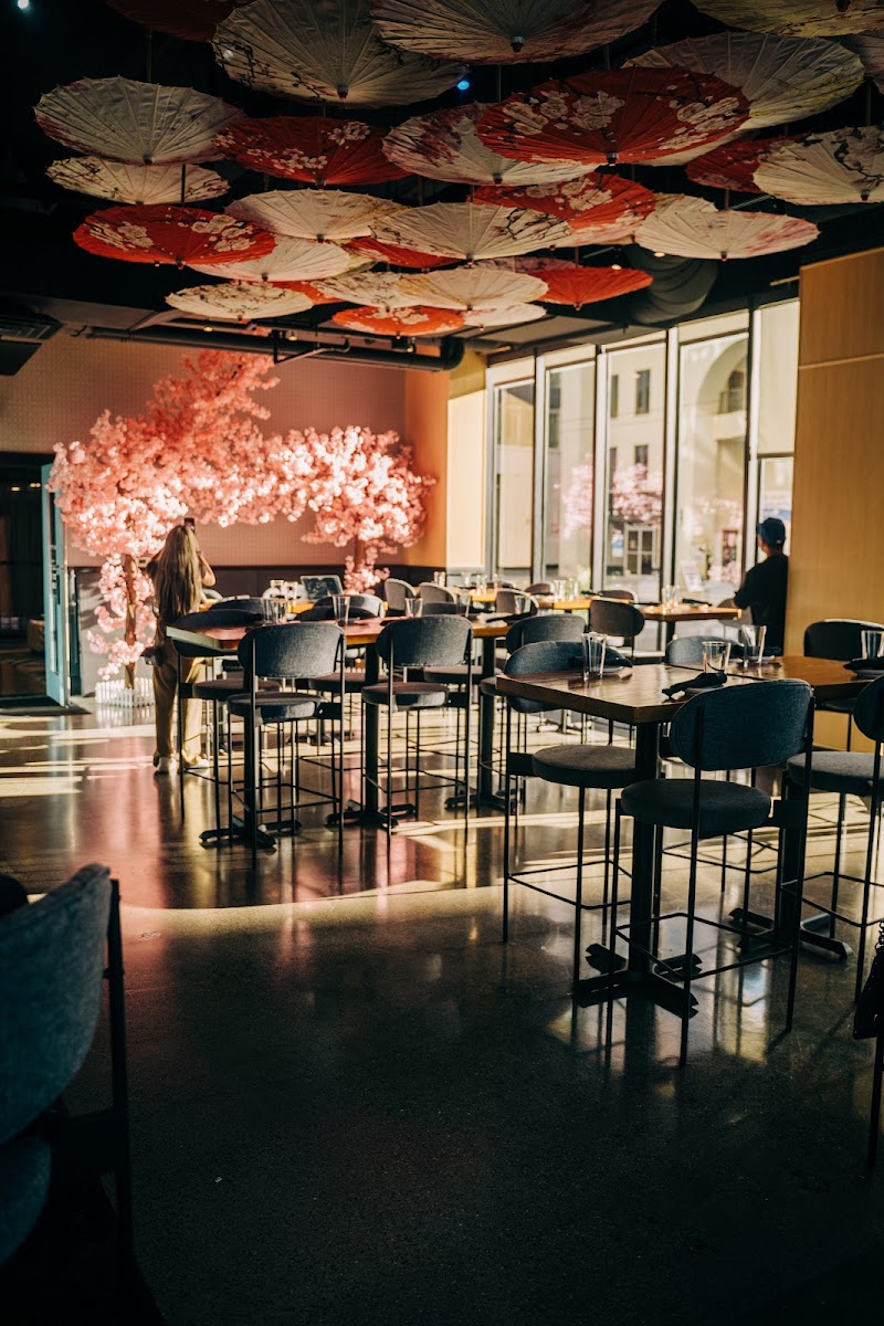 Motomoto Sushi & Izakaya